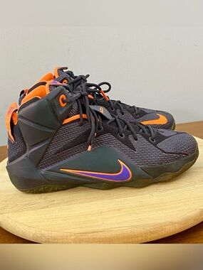 Nike LeBron 12 XII Instinct GS‎ Purple Orange Basketball Shoes 685181-500 Sz 7Y